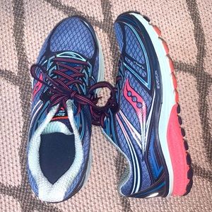 Saucony Women’s Guide 9 Running Shoe